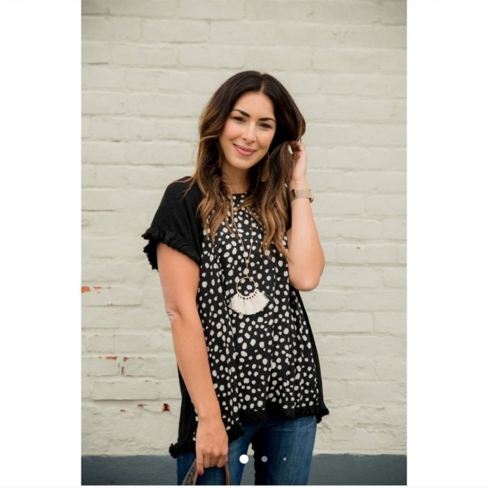 Umgee Linen Blend Cheetah Blouse Top Raw Hem